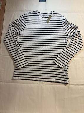 Men’s J.Crew NWT Long-Sleeve Crewneck Size Large
